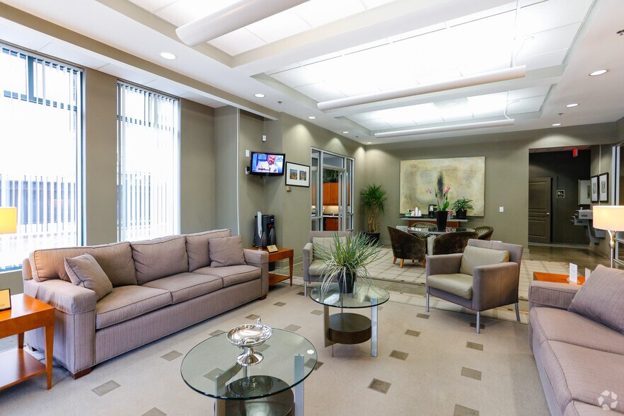 More Photos Of 120 N Cedar St, Charlotte Apartments For Lease