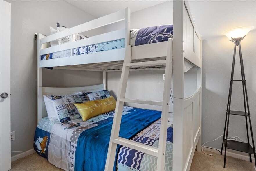 More Photos Of 415 Gardenia Cir, Sunrise Beach Hospitality For Sale