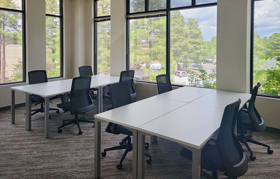 More Photos Of 1120 W University Ave, Flagstaff Coworking Space