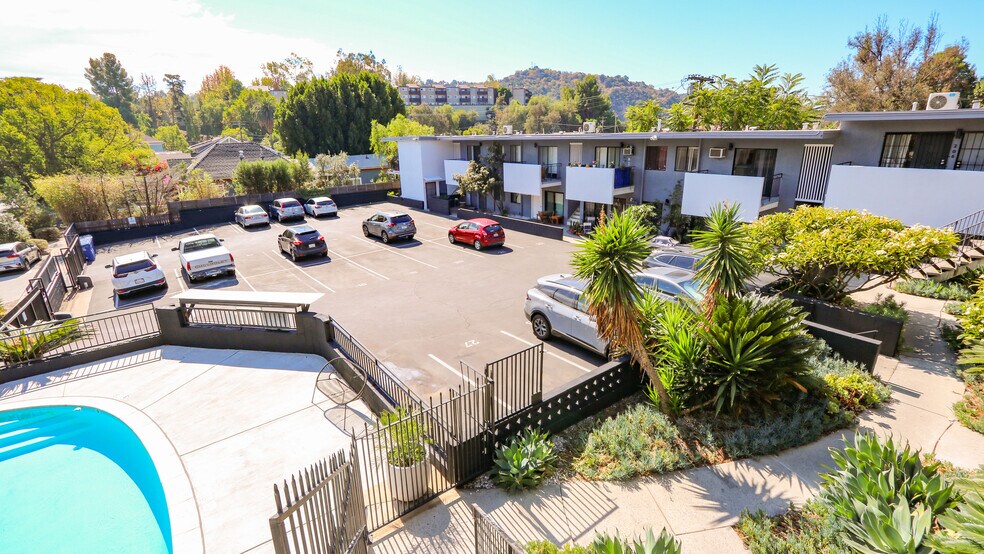 More Photos Of 200 S Avenue 59, Los Angeles Apartments For Sale