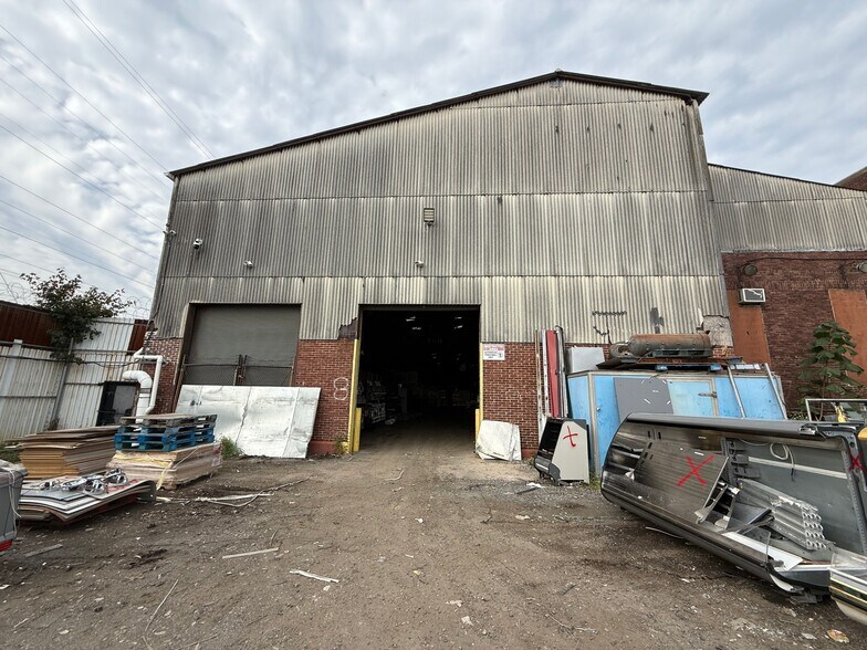 More Photos Of 5601 Tulip St, Philadelphia Warehouse For Sale