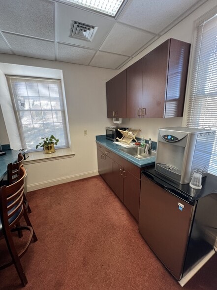 More Photos Of 1273 Lancaster Ave, Berwyn Office For Sale