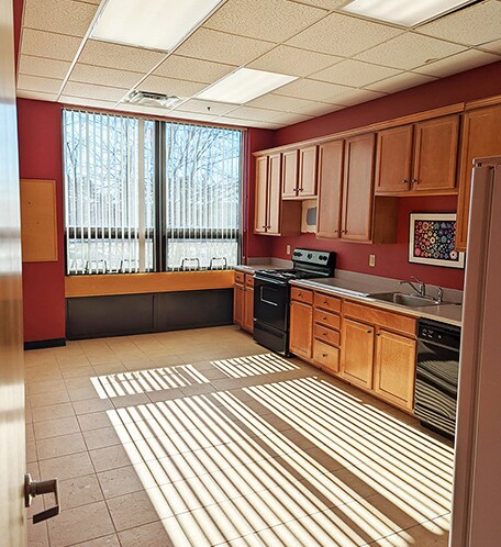 More Photos Of 20 Cotton Rd, Nashua Office For Lease