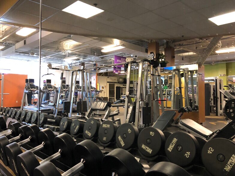 More Photos Of 40 York Rd, Towson Medical For Sale