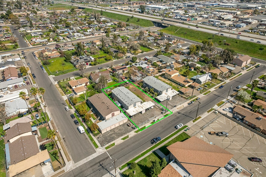 More Photos Of 4421 E Hedges Ave, Fresno Apartments For Sale