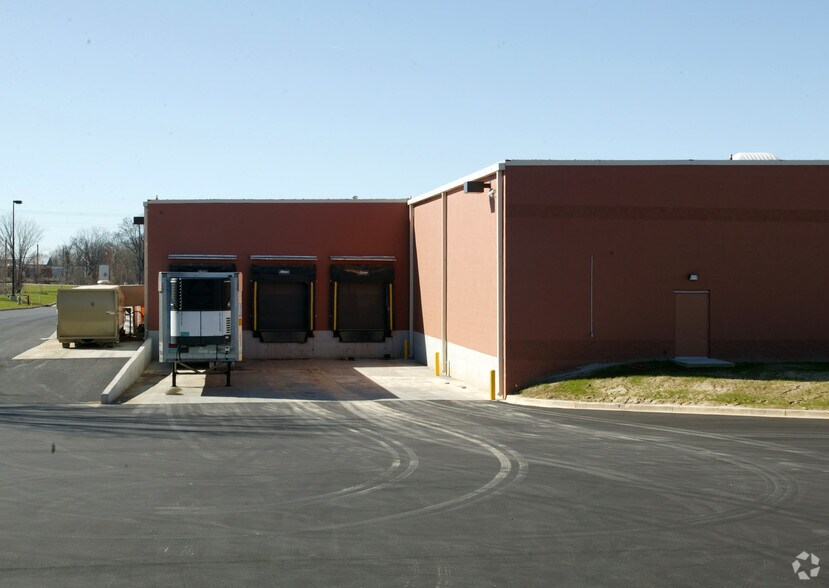 More Photos Of 11635 Highway 70, Arlington Supermarket For Sale