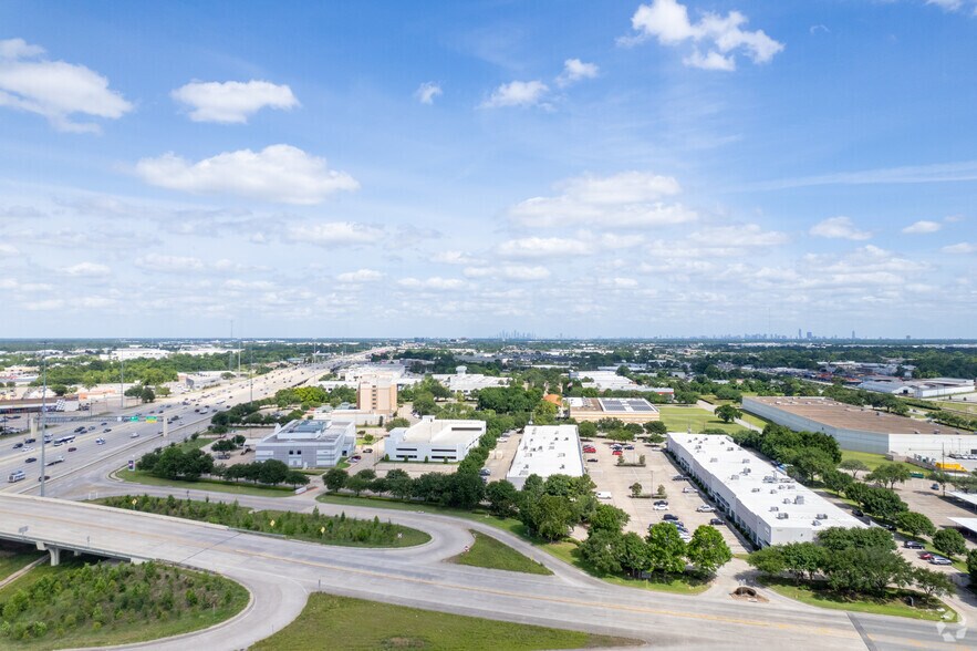 More Photos Of 10245 W Little York Rd, Houston Unknown For Lease