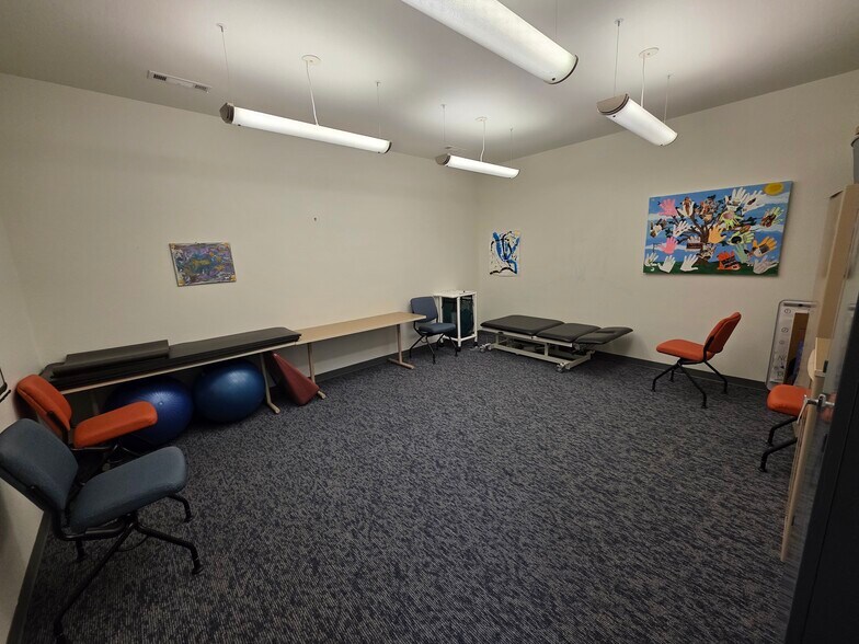 More Photos Of 216-222 E Township St, Fayetteville Medical For Sale