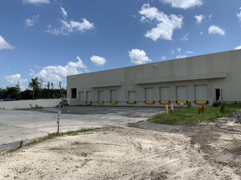 More Photos Of 4250 Coral Ridge Dr, Coral Springs Manufacturing For Lease