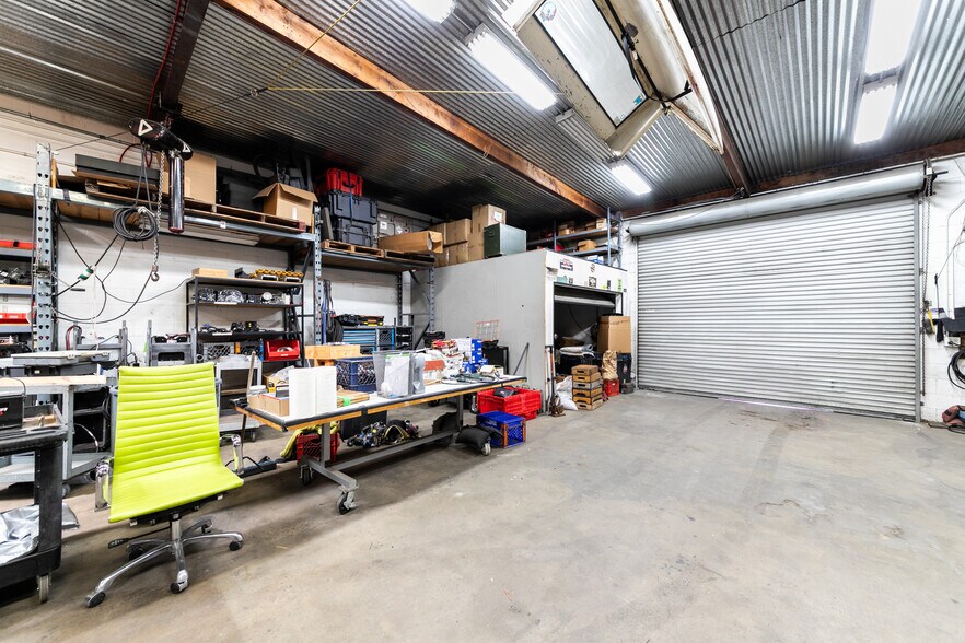 More Photos Of 12767 Saticoy St, North Hollywood Warehouse For Sale
