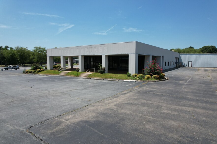 Primary Photo Of 2000 E Race Ave, Searcy Auto Dealership For Sale