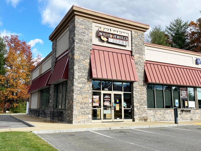 Primary Photo Of 565-569 Amherst St, Nashua Freestanding For Lease