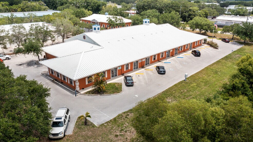 More Photos Of 1867-1881 Porter Lake Dr, Sarasota Warehouse For Sale