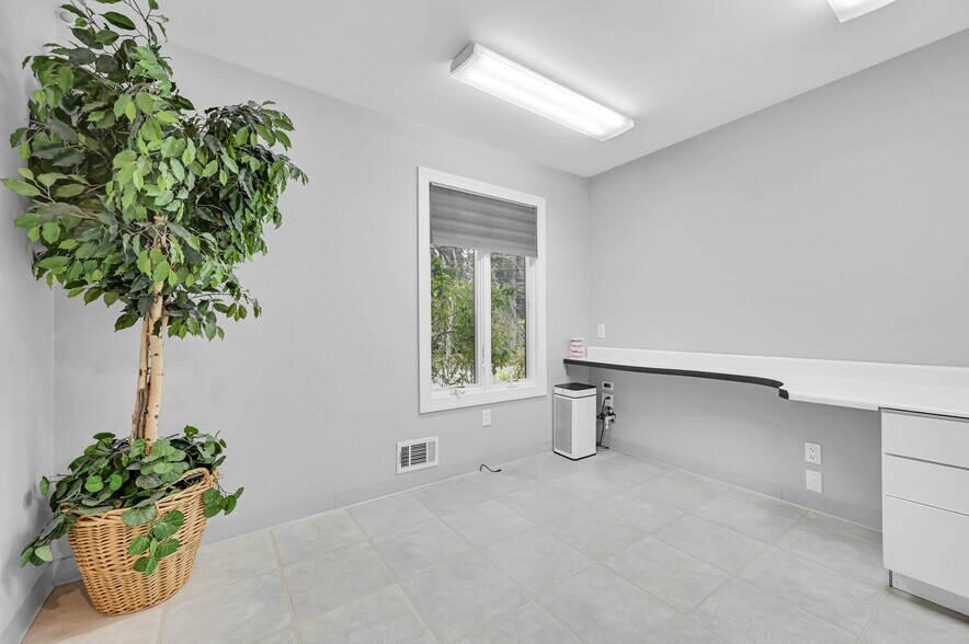 More Photos Of 21 Orchard St, Denville Medical For Lease