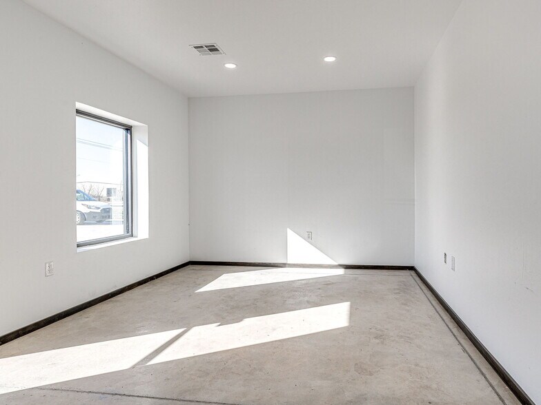 More Photos Of 11900 S Meridian, Oklahoma City Warehouse For Sale