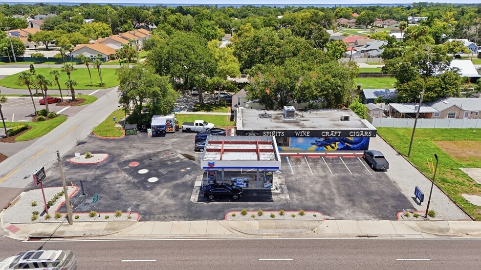 More Photos Of 718 13th St, Saint Cloud Convenience Store For Sale