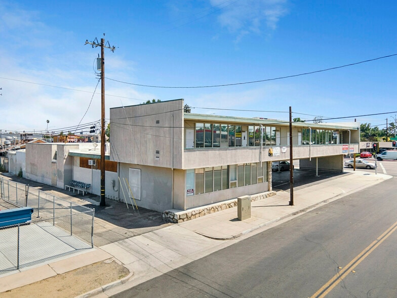 More Photos Of 2801-2819 N Blackstone Ave, Fresno Office For Sale