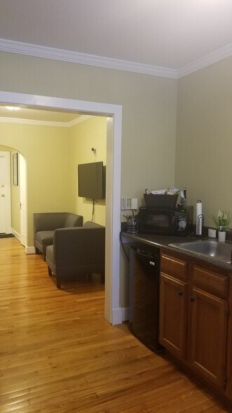 More Photos Of 331 22nd Ave N, Nashville Office For Sale