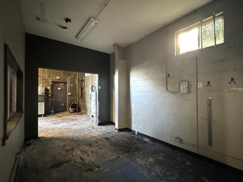 More Photos Of 644 Mason St, San Francisco Warehouse For Lease