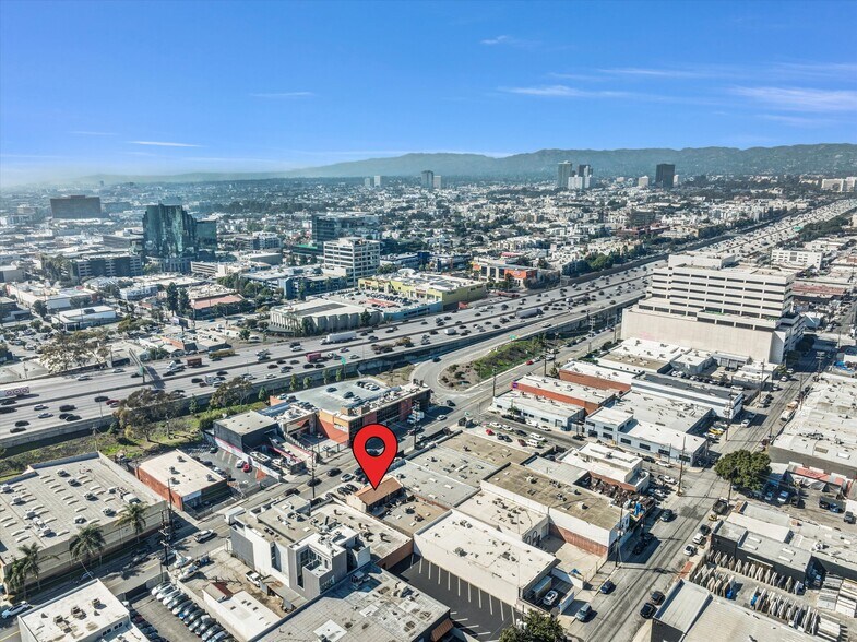 More Photos Of 2320 Cotner Ave, Los Angeles Loft Creative Space For Sale