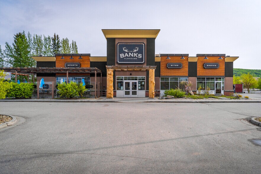 More Photos Of 1243 Old Steese Hwy, Fairbanks Restaurant For Sale