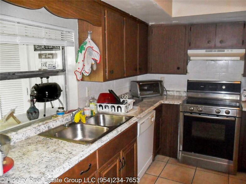 More Photos Of 10361 NW 36th St, Coral Springs Apartments For Sale