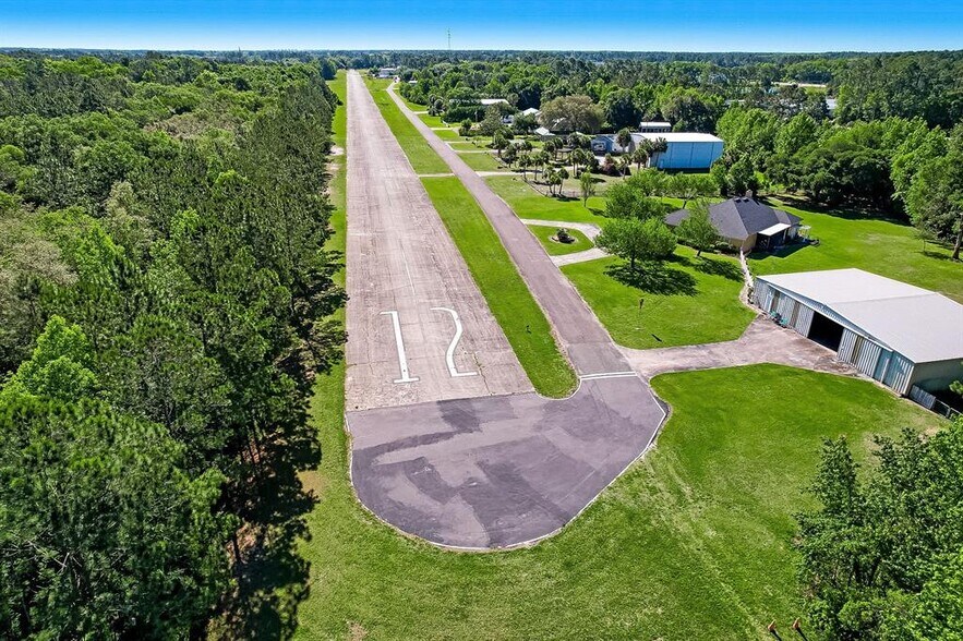 More Photos Of 96168 Cessna Dr, Yulee Airplane Hangar For Sale