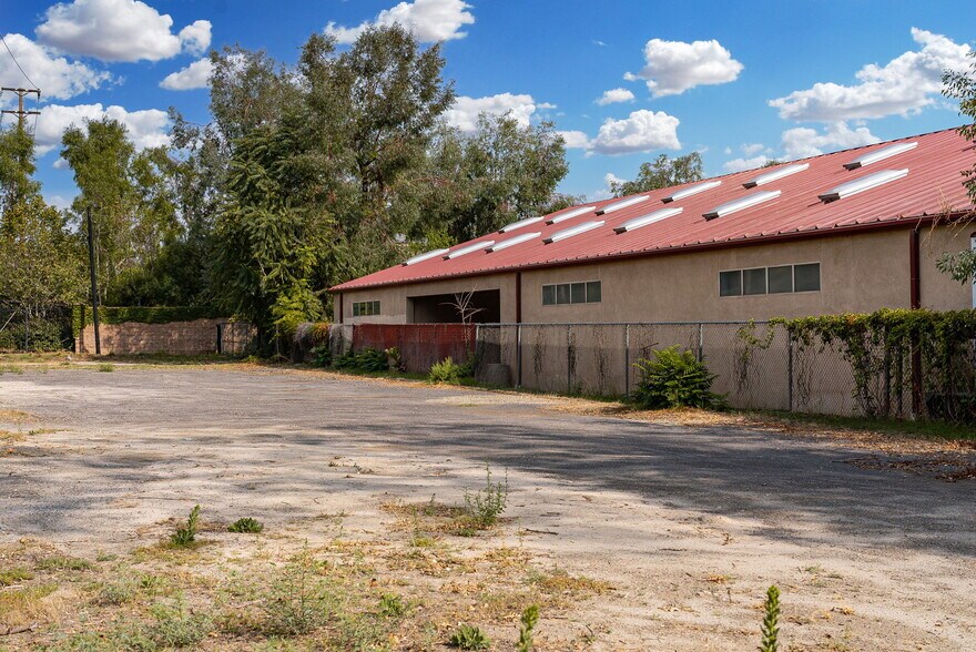 More Photos Of 612 Lawton St, Redlands Land For Lease