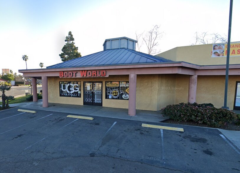 More Photos Of 3175-3185 Midway Dr, San Diego Storefront For Lease
