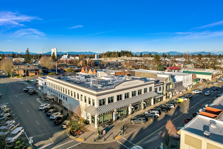 More Photos Of 412 Front St, Lynden Storefront Retail Residential For Sale