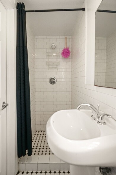 More Photos Of 2142 Baxter St, Los Angeles Apartments For Sale