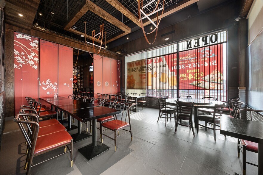 More Photos Of 45 Carmans Rd, Massapequa Restaurant For Sale