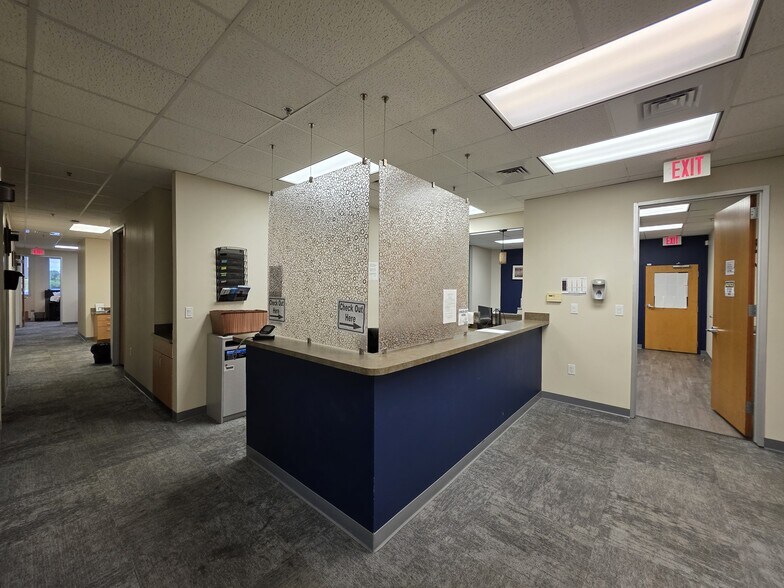 More Photos Of 2100 Aloma Ave, Winter Park Medical For Lease