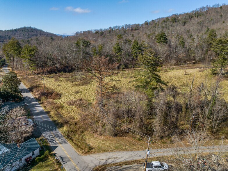 More Photos Of 300 Baird Cove Rd, Asheville Land For Sale