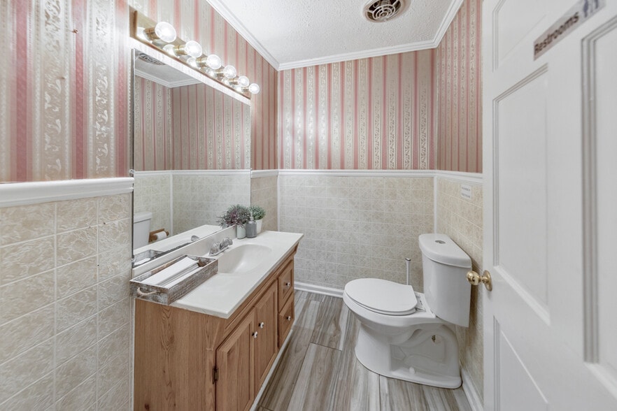 More Photos Of 1408 Canton Rd, Marietta Funeral Home For Sale