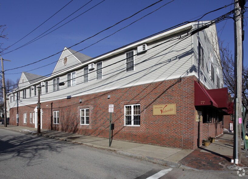 More Photos Of 77 Rolfe Sq, Cranston Storefront Retail Office For Lease