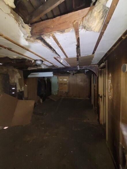 More Photos Of 1823 W 8th St, Muncie Multifamily For Sale