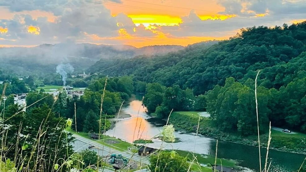 More Photos Of 400 4th St, Sutton Storefront Retail Residential For Sale