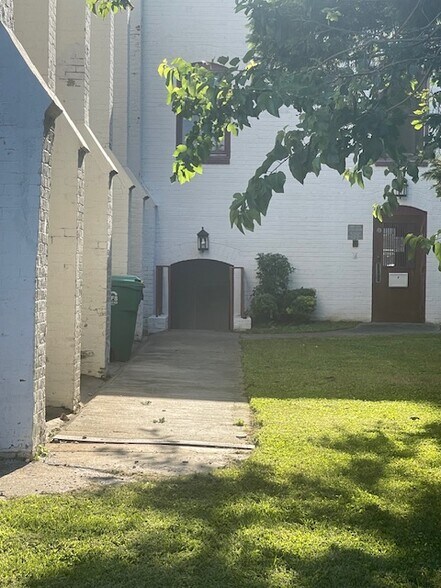 More Photos Of 210 S Market St, Petersburg Religious Facility For Sale