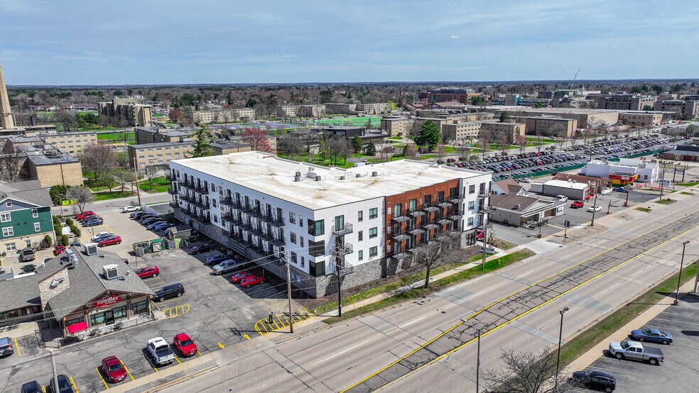 More Photos Of 209 Division St, Stevens Point Apartments For Lease