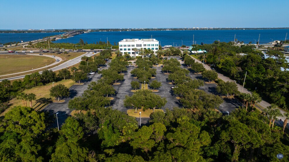 More Photos Of 5700 N Harbor City Blvd, Melbourne Office For Lease