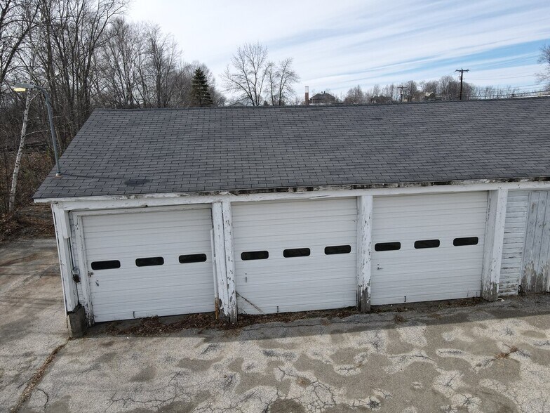 More Photos Of 235 Hunnewell Ave, Pittsfield Office For Sale