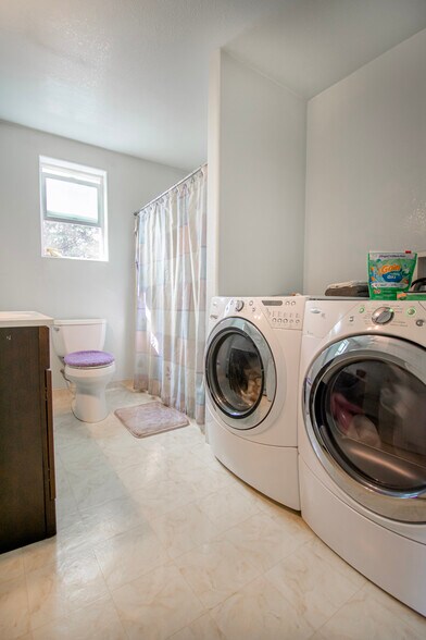 More Photos Of 39031 Strawberry Ct, Kenai Flex For Sale