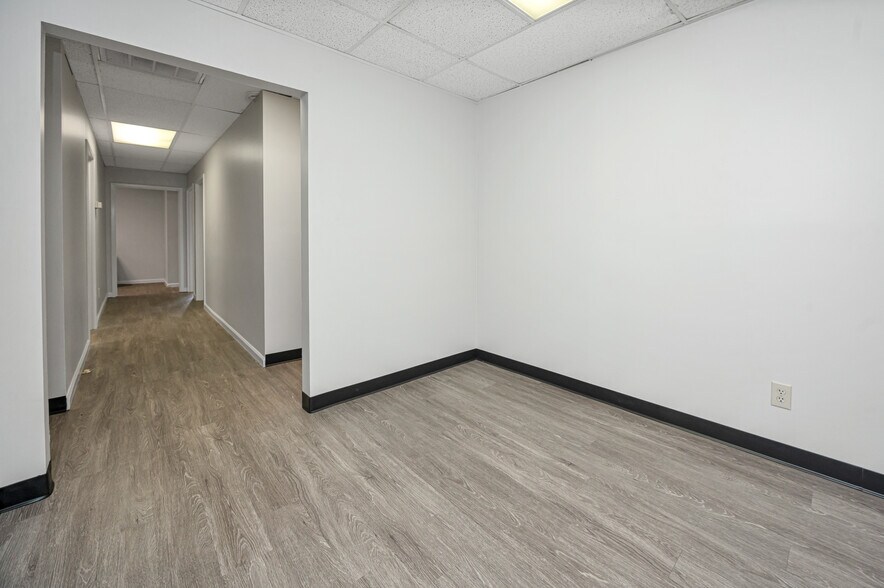 More Photos Of 1572 Montgomery Hwy, Birmingham Office For Lease