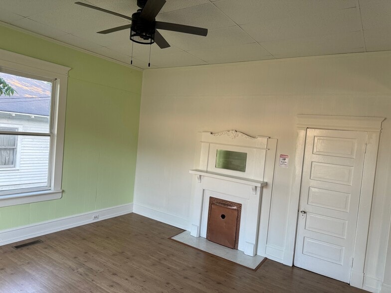 More Photos Of 103 Temple Ave, Newnan Office For Sale