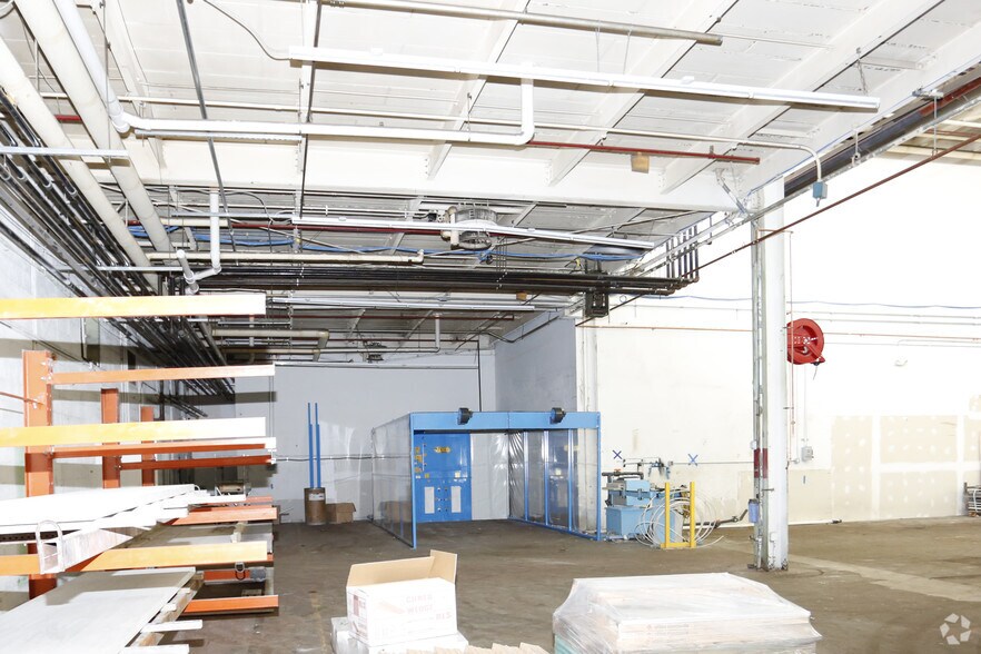 More Photos Of 220 Franklin Rd, Randolph Warehouse For Lease