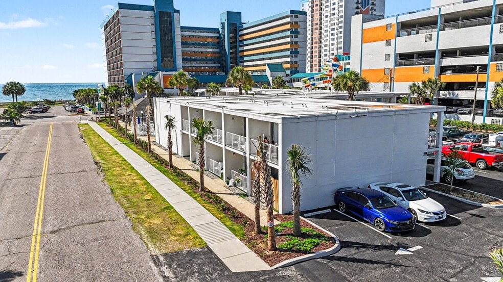 More Photos Of 1500 S Ocean Blvd, Myrtle Beach Apartments For Sale