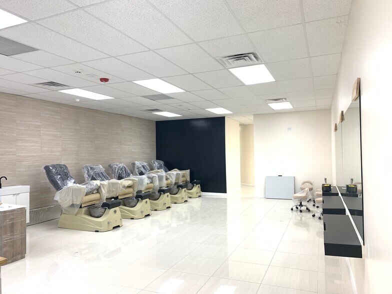 More Photos Of 470-472 Westbury Ave, Carle Place General Retail For Sale