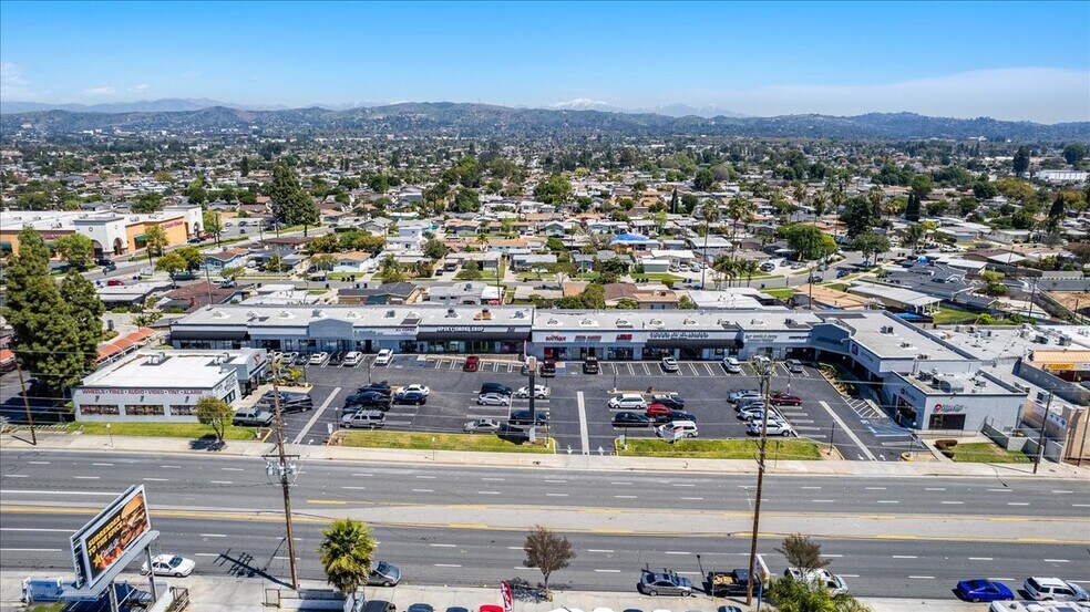 More Photos Of 13505-13525 Telegraph Rd, Whittier Unknown For Lease