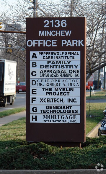 More Photos Of 2136 Gallows Rd, Vienna Office For Lease